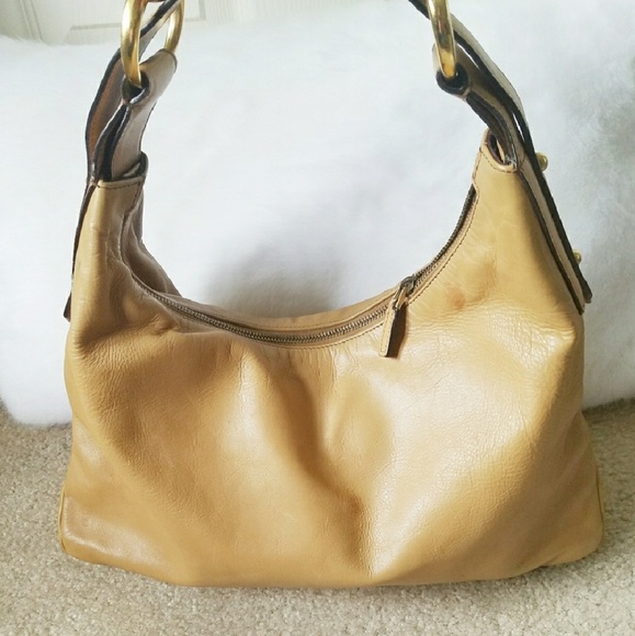 Authentic Gucci Tan Leather Hobo Horsebit Bag - Picture 2 of 9
